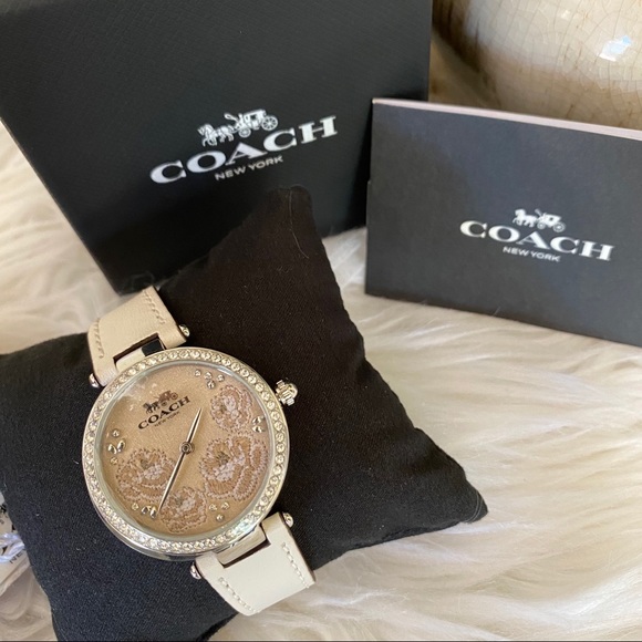 Coach Accessories - Coach woman park chalk leather 34mm watch